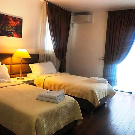 Chateau Linza Resort Tirana Extérieur photo