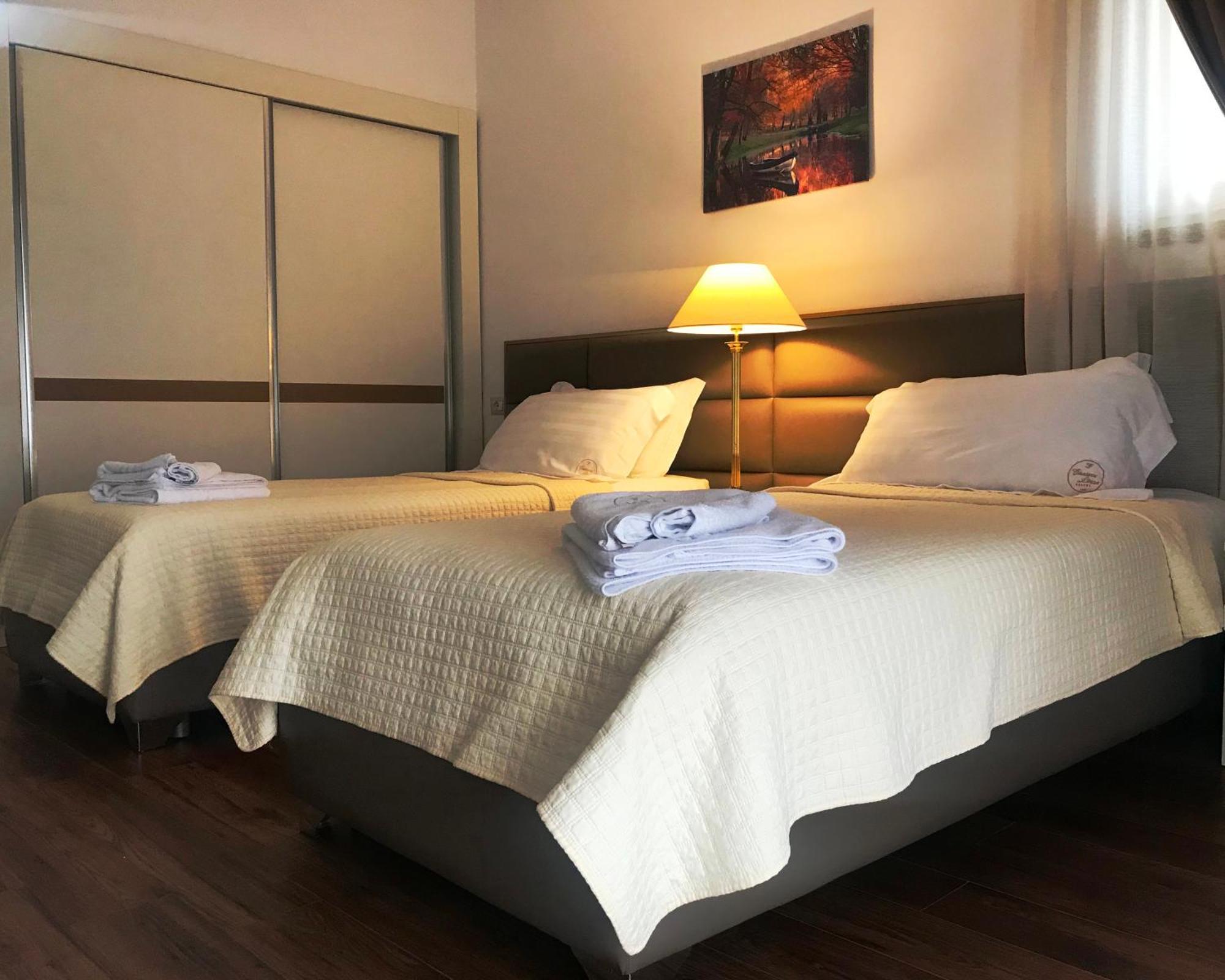 Chateau Linza Resort Tirana Extérieur photo
