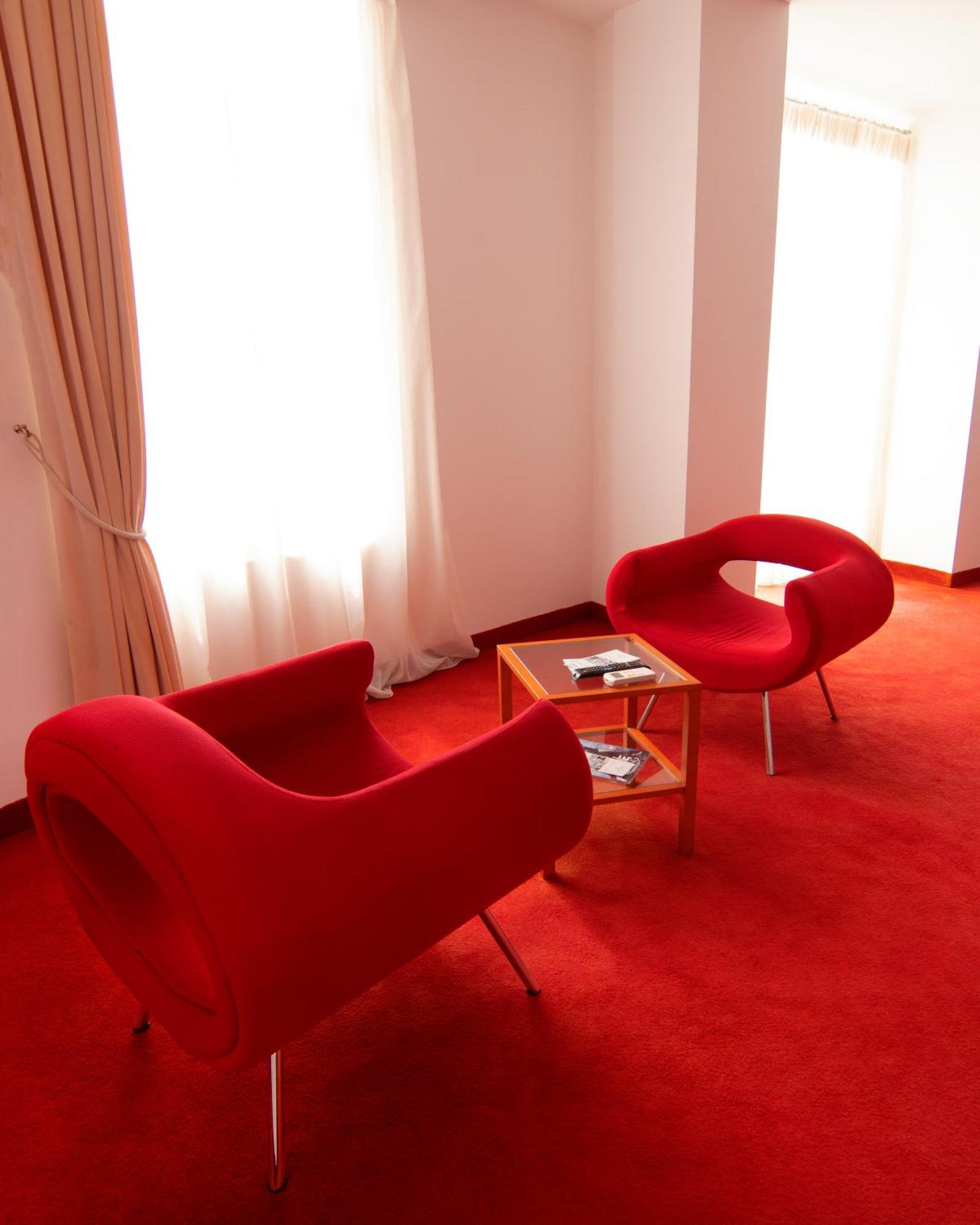 Chateau Linza Resort Tirana Extérieur photo