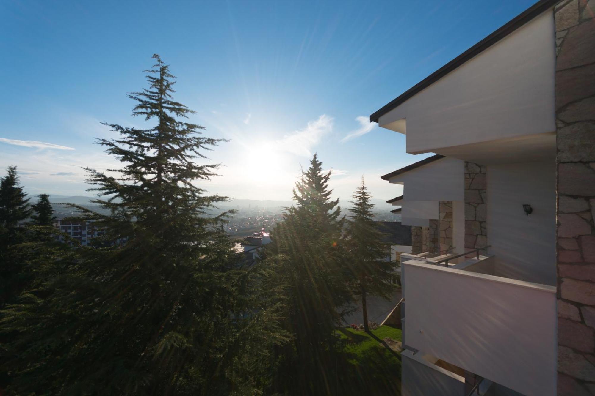 Chateau Linza Resort Tirana Extérieur photo