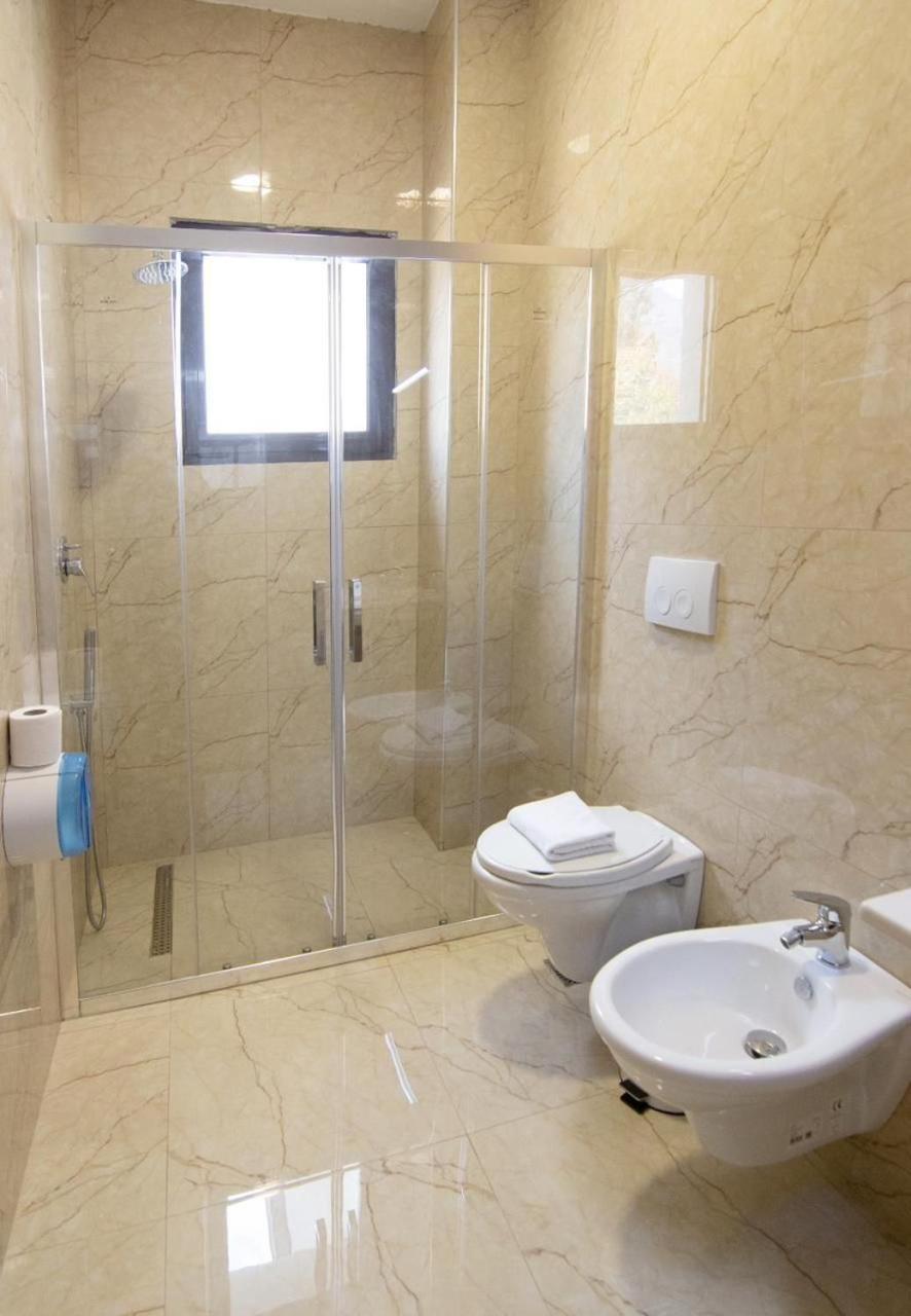 Chateau Linza Resort Tirana Extérieur photo